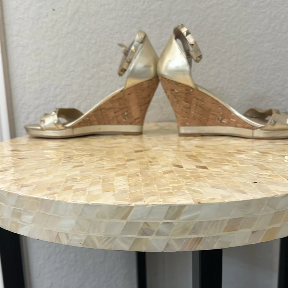 Lilly Pultizer healed sandals size 8.5